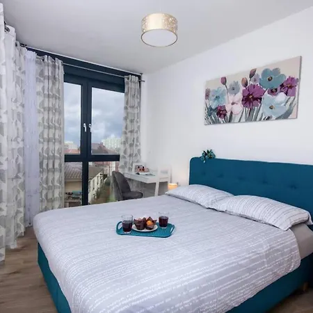 Apartment Modern With Balcony & Private Parking 5 Min From Amphitheater *